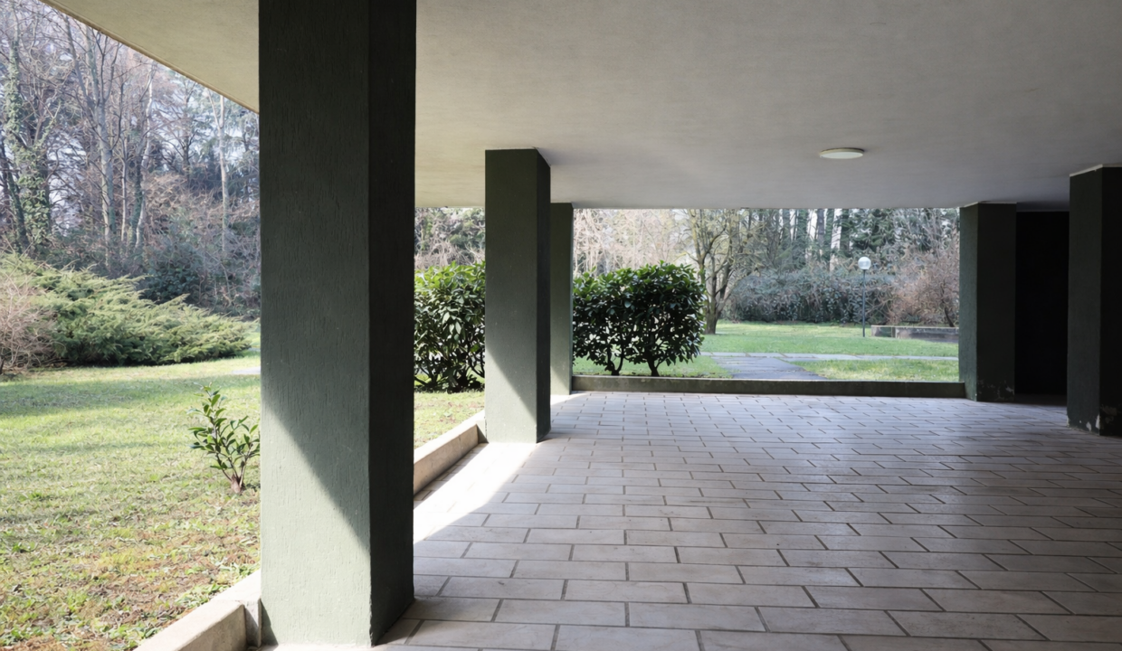 37.Ingresso condominiale